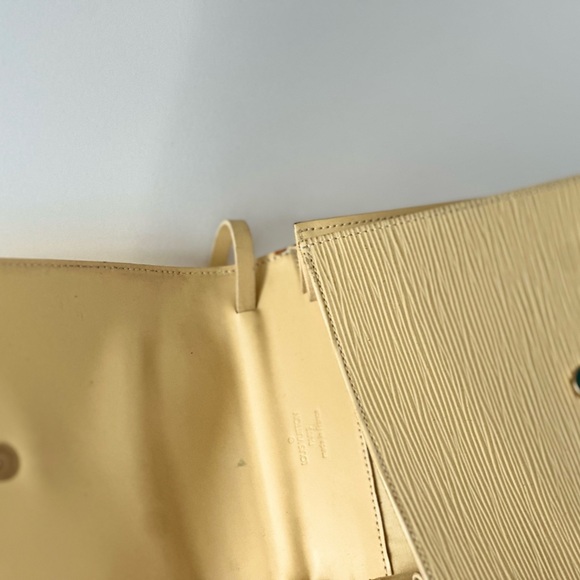 Louis Vuitton Lemon Drop Mini Epi - Picture 15 of 16